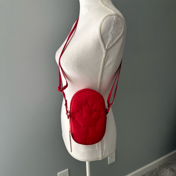 NWT Lululemon future legacy convertible cross body belt bag - Picture 3 of 11